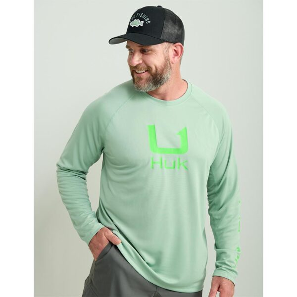 Huk Icon Crew Long Sleeve Shirt Fog Green M - Precision Shot Firearms