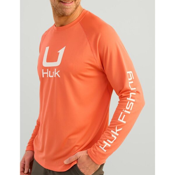 Huk Icon Crew Long Sleeve Shirt Fresh Salmon M - Precision Shot Firearms